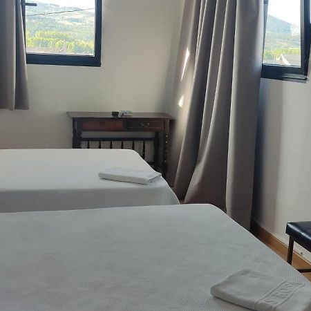 Hotel Los Rosales Almazcara ภายนอก รูปภาพ